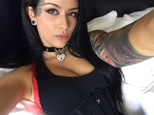 XXX Katrina Jade, various selfies / photos (mainly photo