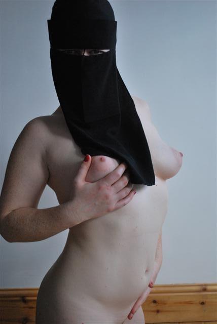 Porn photo a european white female need only a niqab
