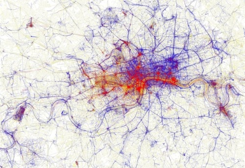 A Series of Maps Reveals the Difference in How Cities are Perceived by Tourists and LocalsWhile visi