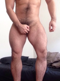 henryisreading:i’ll bring legs to a relationship…