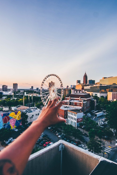 things you see downtown IG: @quanatl