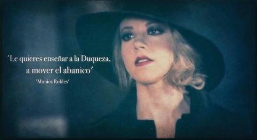 unajovenenamorada:  Monica Robles
