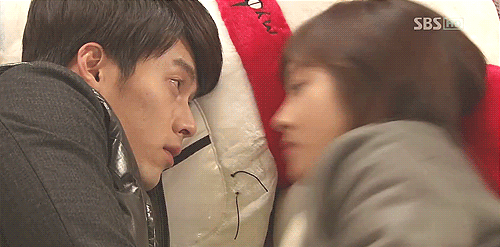 Koreans Kissing