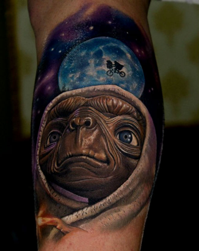 thievinggenius:  Tattoo done by Victor Chil. http://instagram.com/victor_chil