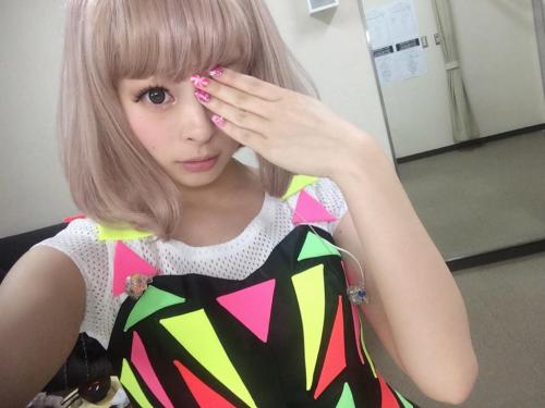 kyarychan:[6:10 PM] Waiting to go on stage