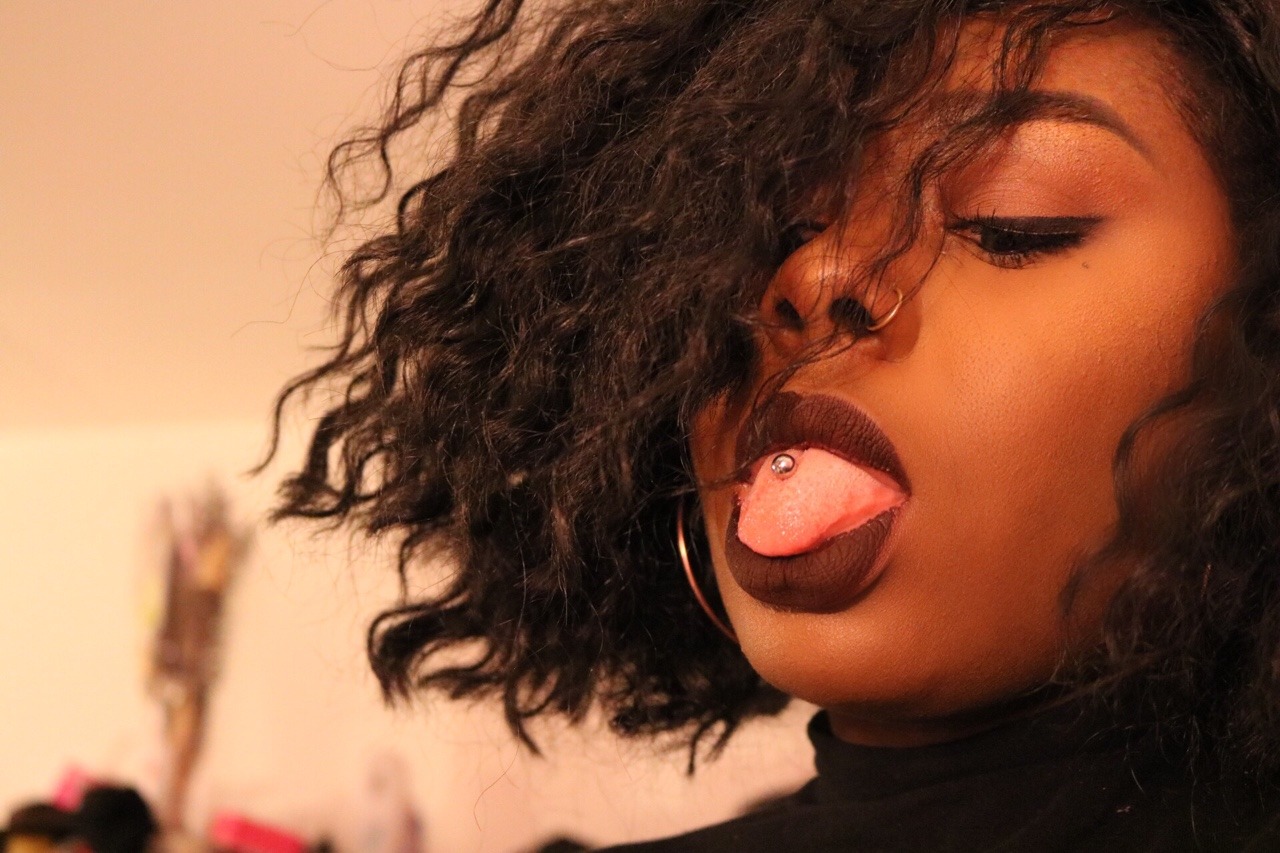 bae-stop-playin:  close ups 