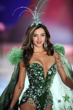 LOVE Miranda Kerr