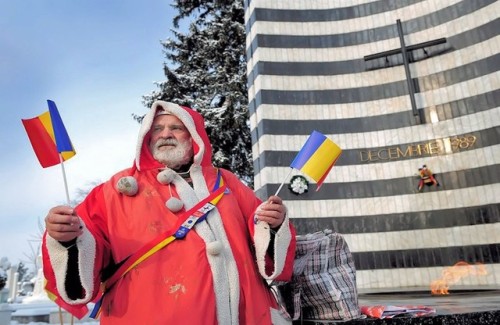 Romanian Santa says hi. Merry Christmas part two !