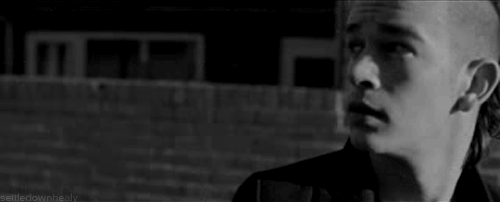// R O B B E R S //
