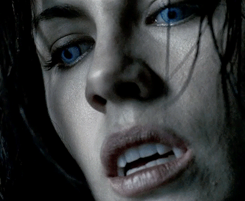 horrorwomensource:  KATE BECKINSALE as Selene inUnderworld (2003)