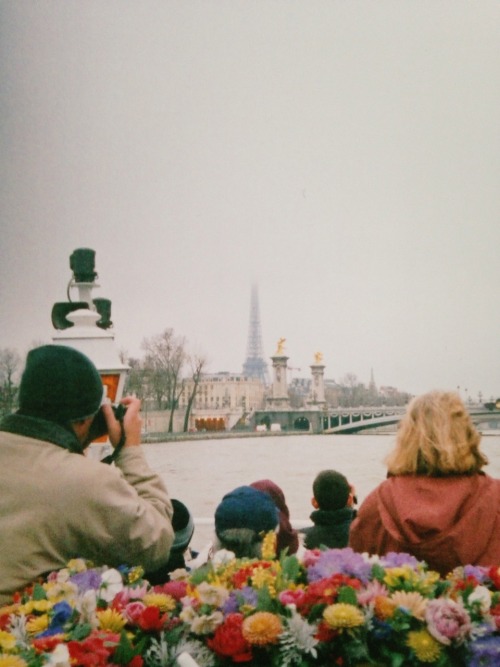 photographs i took in paris 2002