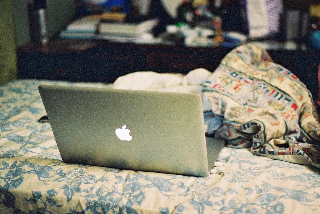 hea-rt:  macbook. (by (marcusp)) 