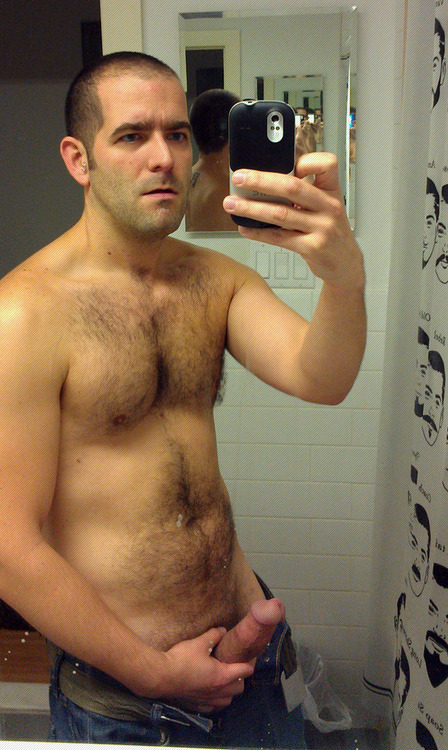 noskinnyguysallowed:  nice girth
