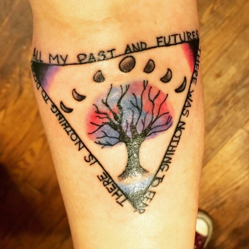 1337tattoos:  “All my past and futures, there was nothing to fear, there was nothing to doubt. -Pyramid song, Radiohead.submitted by Sara @seallullaby316  
