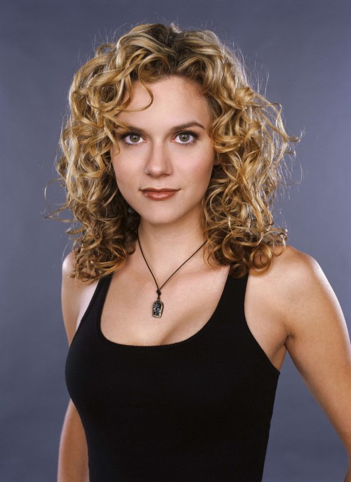 nicky-angel: Happy (belated) Birthday to Hilarie Burton! (July 1, 1982)