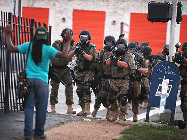 bobbycaputo:  Photography, Authority and Race By Allen Murabayashi  I am troubled