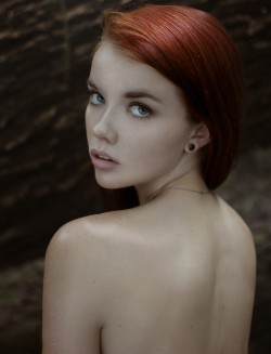 fotografiae:  Beautiful Abbie by PaulyP. http://ift.tt/1qp733B 