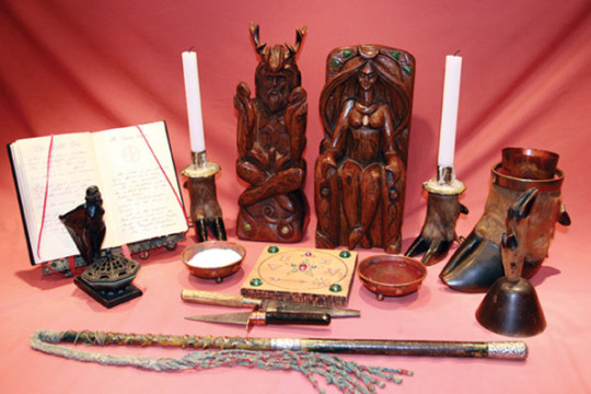 With Praise Unceasing to the Holy Queen of Heaven — Altar Setup: Doreen  Valiente