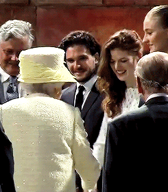 titansdaughter:  Sophie and Rose meeting the Queen  