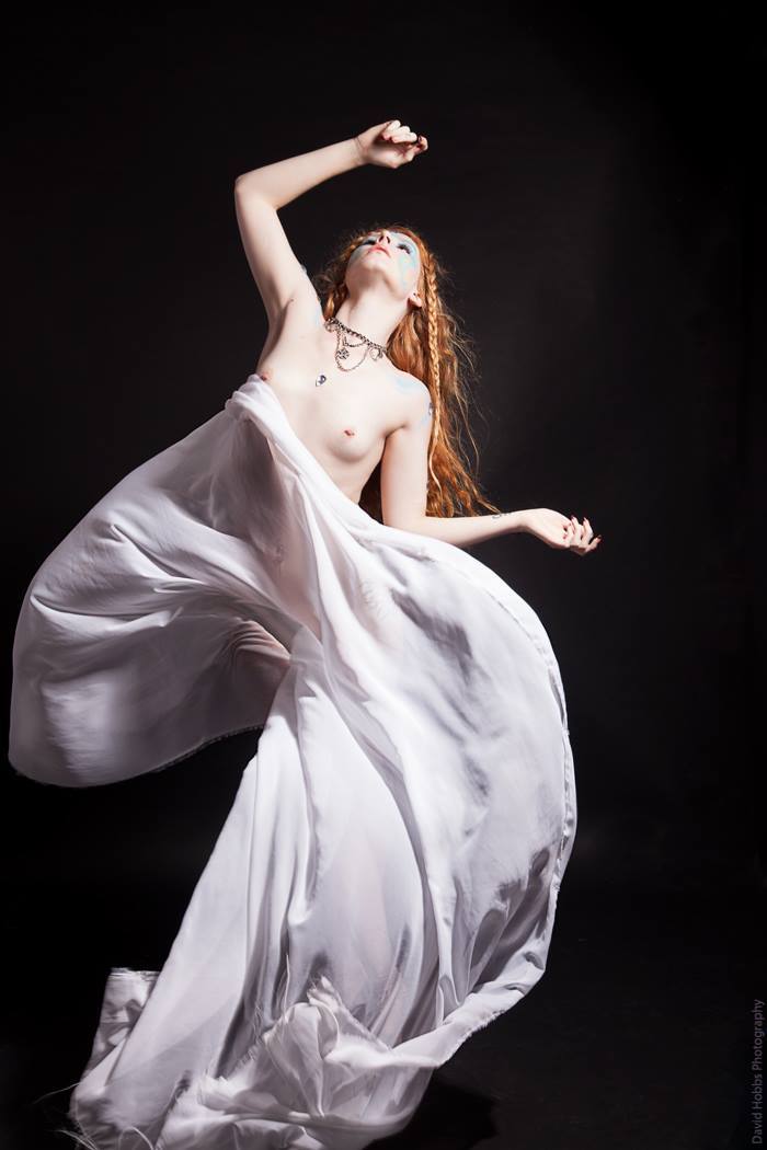 jenovaxlilith:    “Transcendence”Photographer: David Hobbs PhotographyModel: