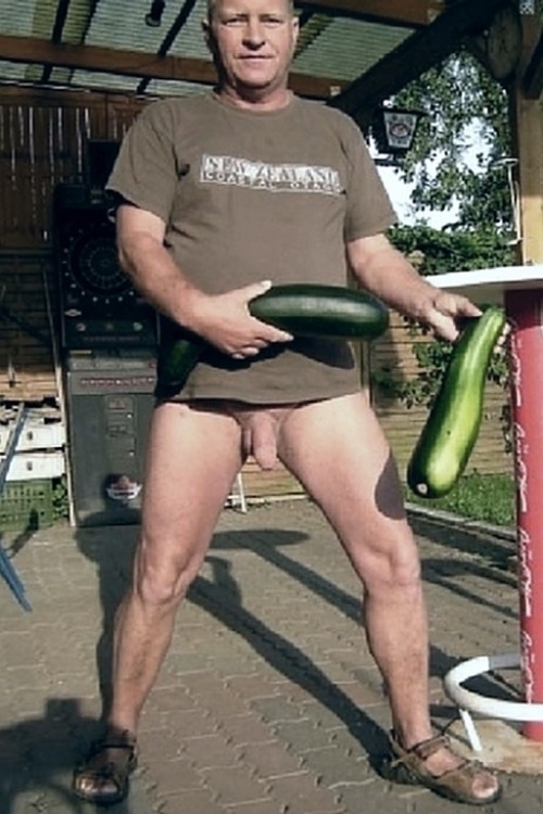 family-jewels-fan-2:  3 zucchini 