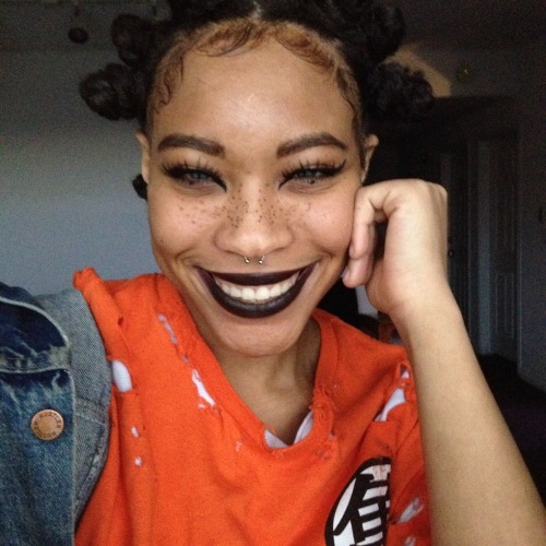 miss-mouth: kieraplease: It’s okay to b proud of ur selfies lolThose freckles are going to p