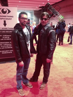 Lee with accurate Daryl cosplay.