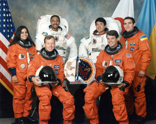 Crew of STS-87, including Kalpana Chawla (left), who died in the Columbia accident in 2003.