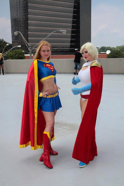 sharemycosplay: Power Girl meets up with #supergirl @AlisaKiss to kick off todays #supersaturday! #