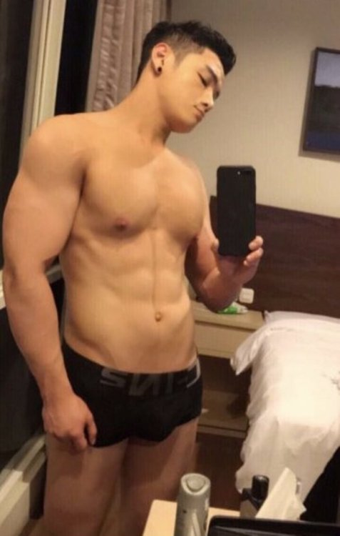 ithinkaboutfuckingyouallthetime: asiancuteboy997:That dickFuck me