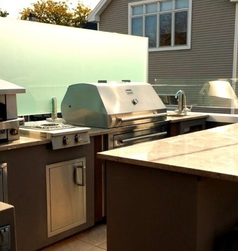 Deck - Contemporary Decka Medium-sized, Fashionable Rooftop Image Of A Deck Without A Cover