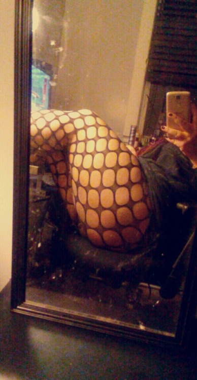 devourthechub:le butt Damn! That’s hot!