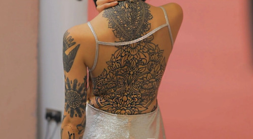 getabducted: Hannah Snowdon 