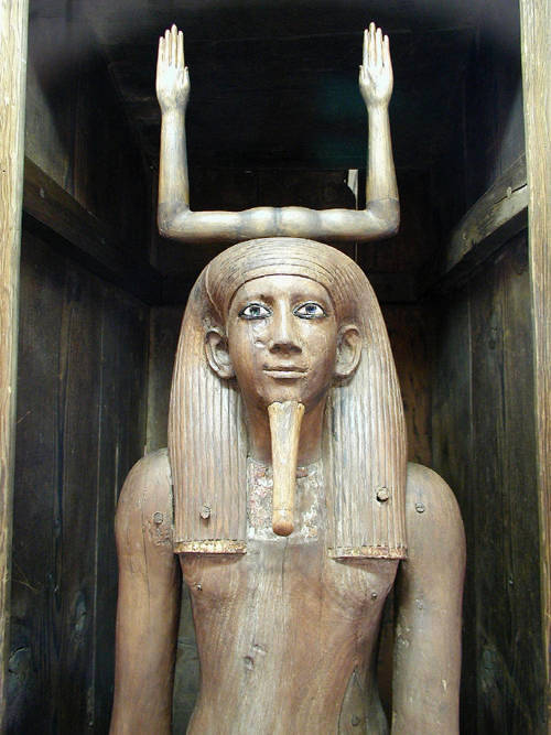 Wooden statue of the 13th Dynasty pharaoh Hor I (Hor Awibre; r. 1777-1775 BCE?), topped by upraised 