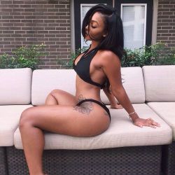 Luvisblack:  #Luvisblack #Seduction #Beautifulblackwoman #Curves #Timelinequeen 