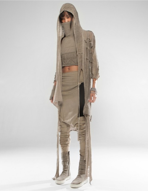 netzwerkdurchsetzungsgesetz: hostagesandsnacks: DEMOBAZA S/S 2016 #jakku scavenger chic