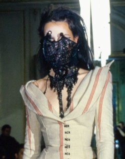 lelaid:Olivier Theyskens F/W 1998