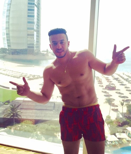 arabfitnessgods:  Moroccan Muscle God living in Dubai.  Meet Dad bod Murad —– sexy, musky and definitely one of the most exciting straight Arab you will ever meet.  Just took a photo of him and he’s game 👍🏻  💯% Prime Arab Beef 💪🏻☑️
