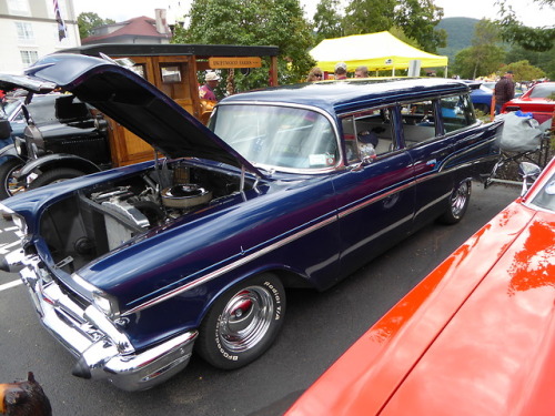 fromcruise-instoconcours - ‘57 Chevy wagon