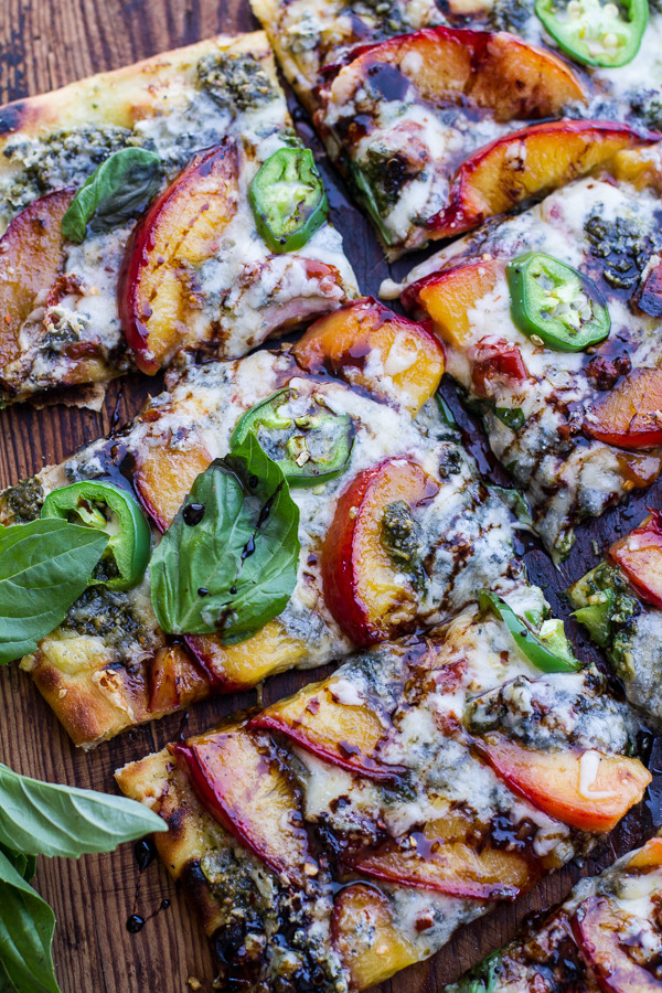 beautifulpicturesofhealthyfood:  Toasted Walnut Pesto and Caramelized Nectarine Pizza