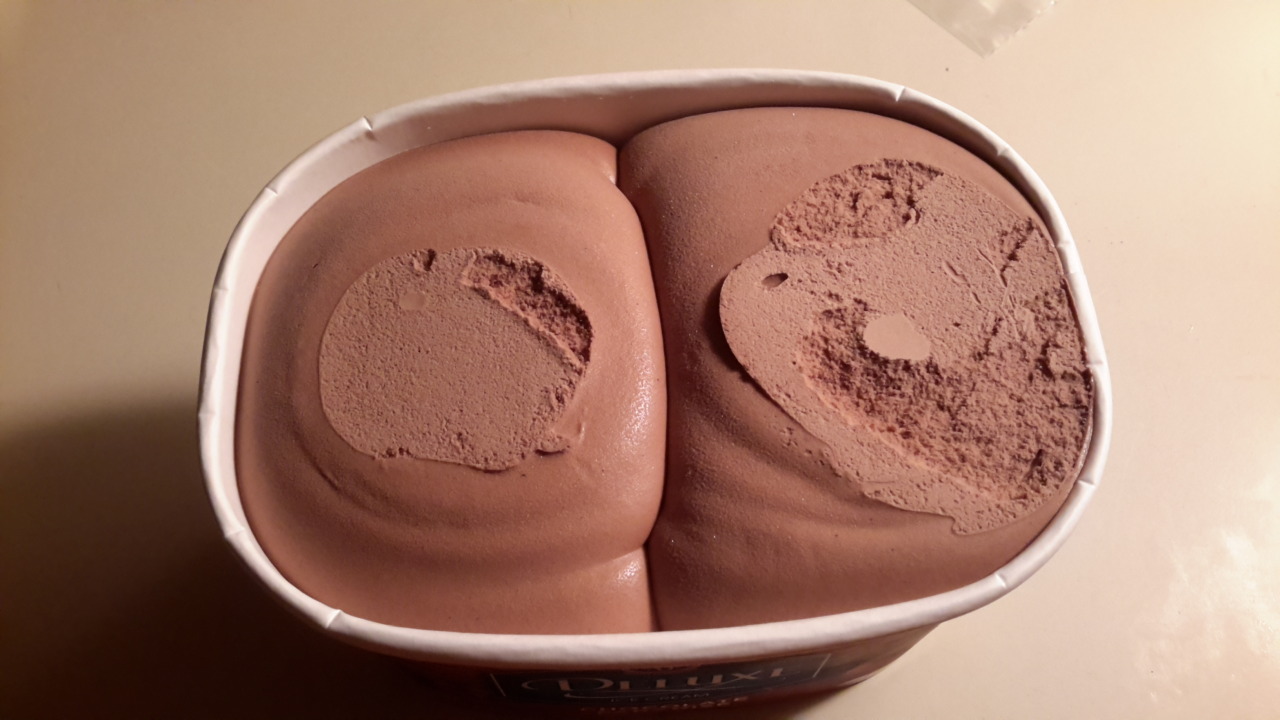 homo-nerd-grizz: tygah:  browningtons:  home alone, girl out of town, this icecream