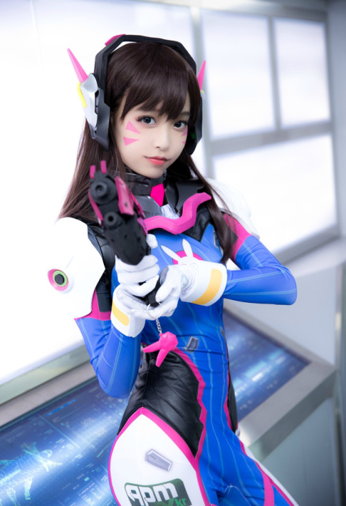 sexycosplaygirlswtf:scandalousgaijin:D.va Get hottest cosplays and sexy cosplay girls @ sexycosplayg