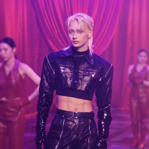 Junhui_moon ; 