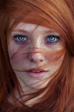 for-redheads:  Maja Topčagić 