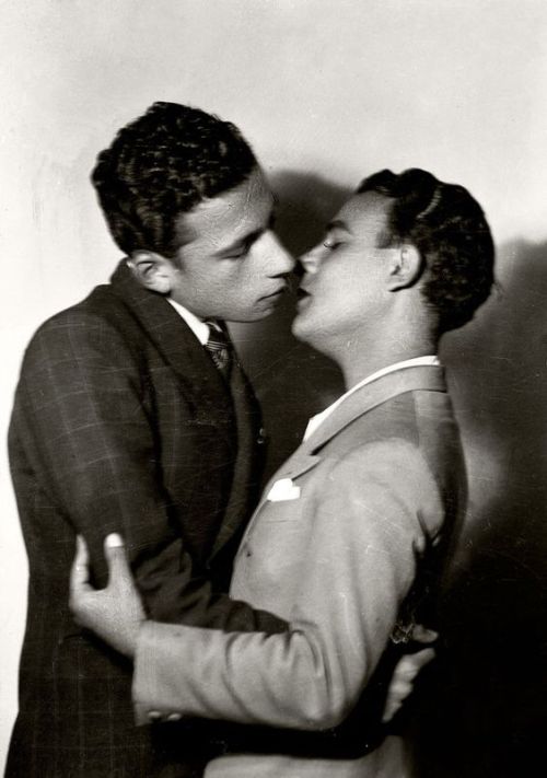 ofqueerbeauty: A look at the subjects photographed by Maryam Sahinyan in her 20th-century Turkish po