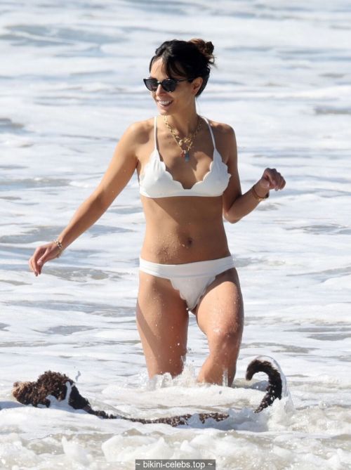 Jordana Brewster in white bikini on the beach in Santa Monica  #jordanabrewster #celebrity #bikini #celebs #celebrities