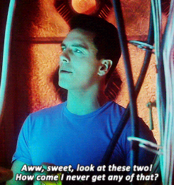 trashybooksforladies: doctor who rewatch → 1x11Several years later&hellip; (But a lot longer in Jack&rsquo;s timeline&hellip;)