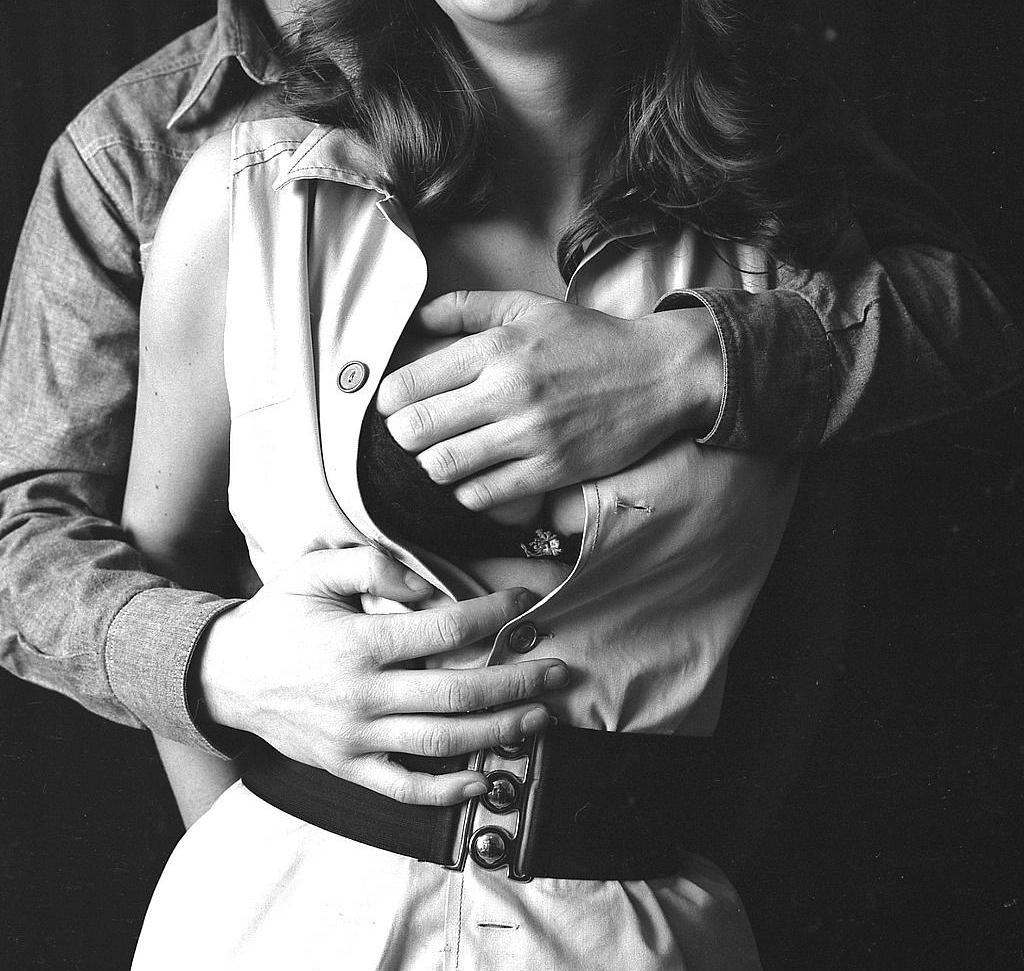 justinekneelsforever:  :http://oldtimeerotica.tumblr.com/  ❤️