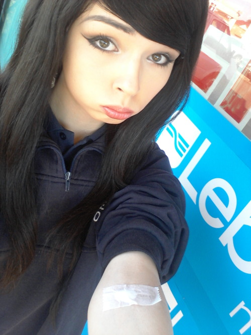 zacarialee:  I… wanna fall asleep to your heartbeat~ x  Today wasn’t too bad actually :3 x Except for blood test :c ouchies. 