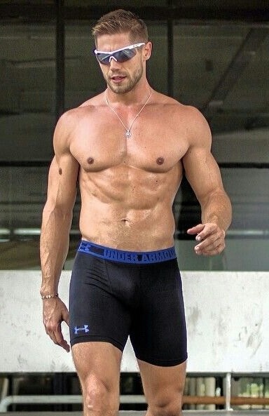 bobojb101:  More hot Under Armour S4TW 